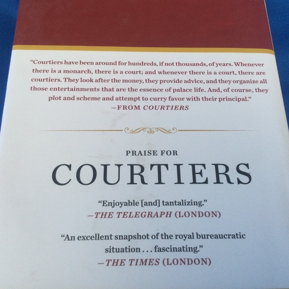 Courtiers Windsor Valentine Low Hardcover Book 1st Edition Royals - Picture 8 of 8